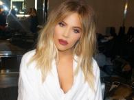 Khloe Kardashian apetycznie prezenuje biust